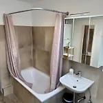 Appartement Oberdeck Fuer 4 Personen, Wifi, Parkplaetze Uvm Brokstedt