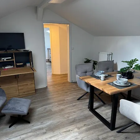 Oberdeck Für 4 Personen, Wifi, Parkplätze Uvm *